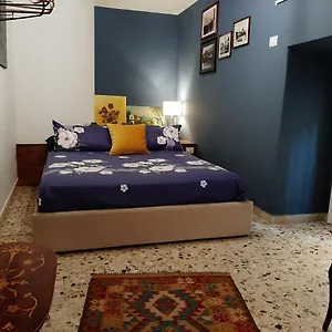 Casa Famoso Dom wakacyjny Katania